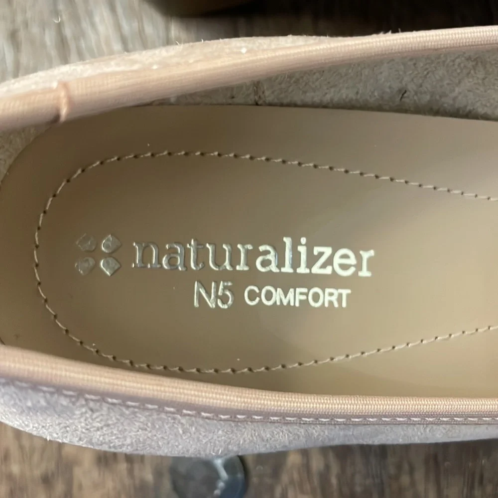 Naturalizer Pink/Mauve Block Heel Pumps